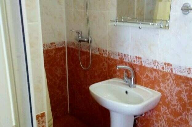 Трехместный