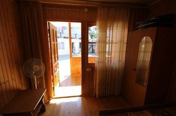 «Эконом» домик с балконом, 2-х, 3-местный