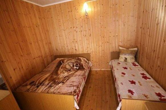 «Эконом» домик с балконом, 2-х, 3-местный