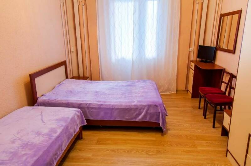 Четырехместный номер с балконом