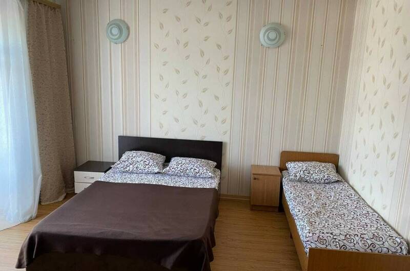 Номер «Эконом+» 3х местный с балконом