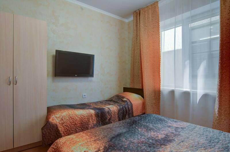 Бюджет Трехместный