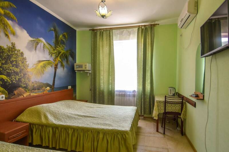 3-х местная комната с кухонным уголком