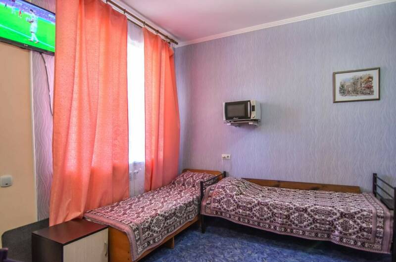 Четырехместная комната с кухонным уголком