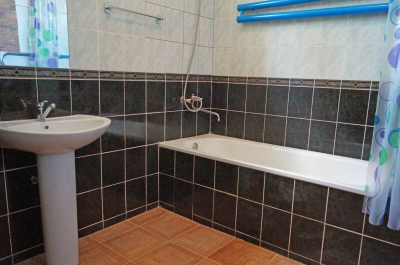 Четырёхместный номер (желтая)