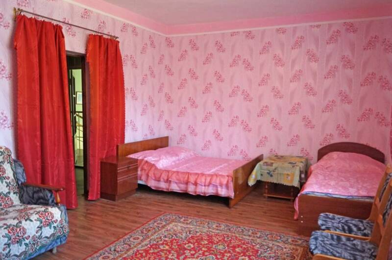 Пятиместный номер (розовая)