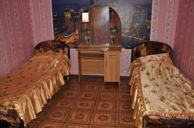 Двухместный номер первый этаж (персиковая)