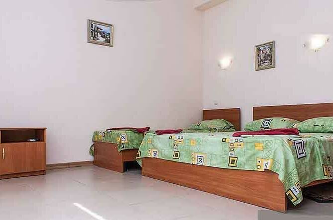 Трехместный «Полулюкс»