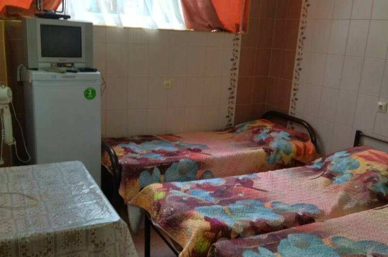 Номер «Стандарт-Эконом» на 4 человека