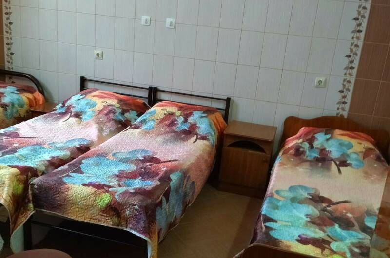 Номер «Стандарт-Эконом» на 4 человека