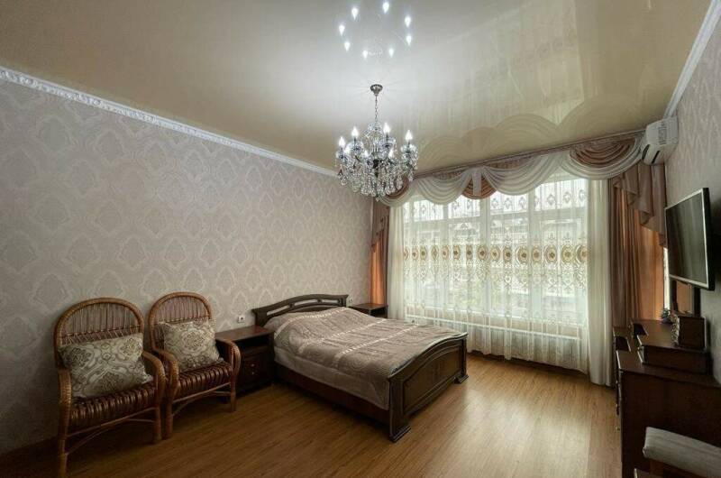 4-х местный номер с балконом и с кондиционером