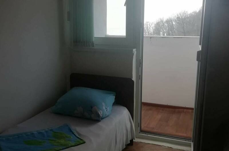 Трехместная комната с удобствами