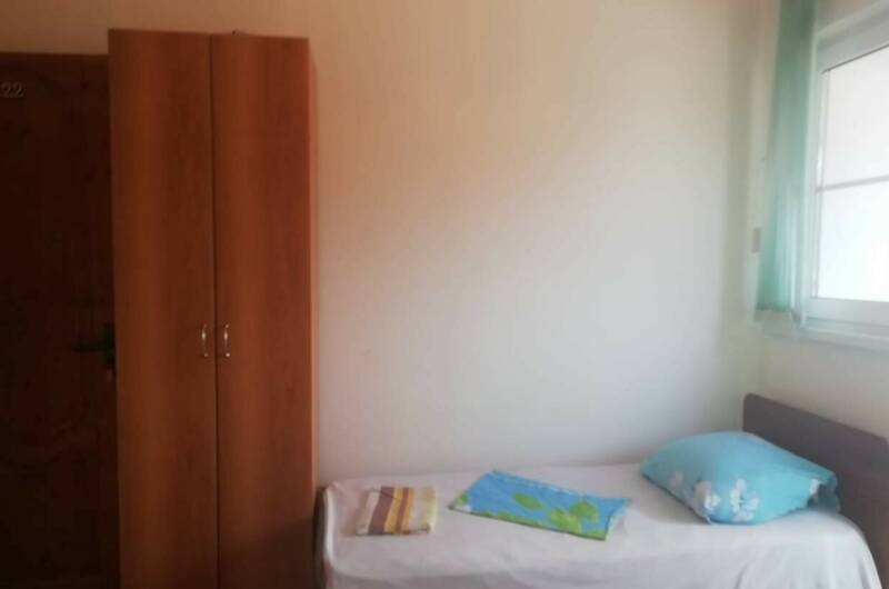 Трехместная комната с удобствами