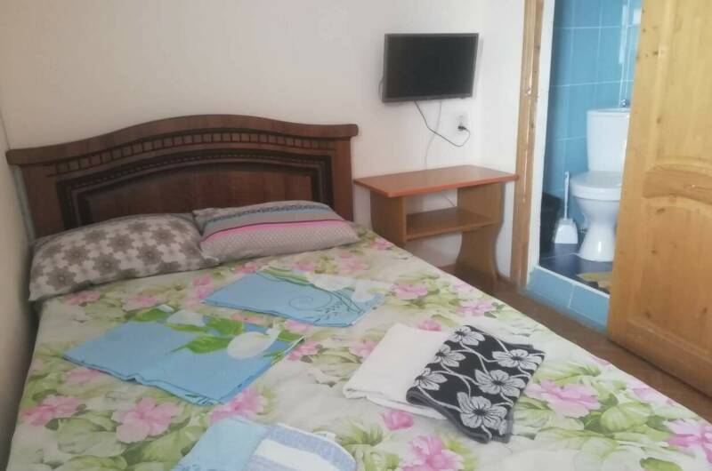 Трехместная комната с удобствами