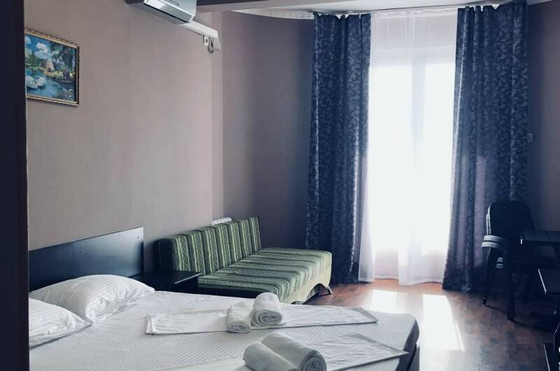 Номер 4-х местный с балконом видом на море