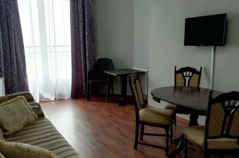 Двухкомнатный 4-х мест. с балконом вид на море