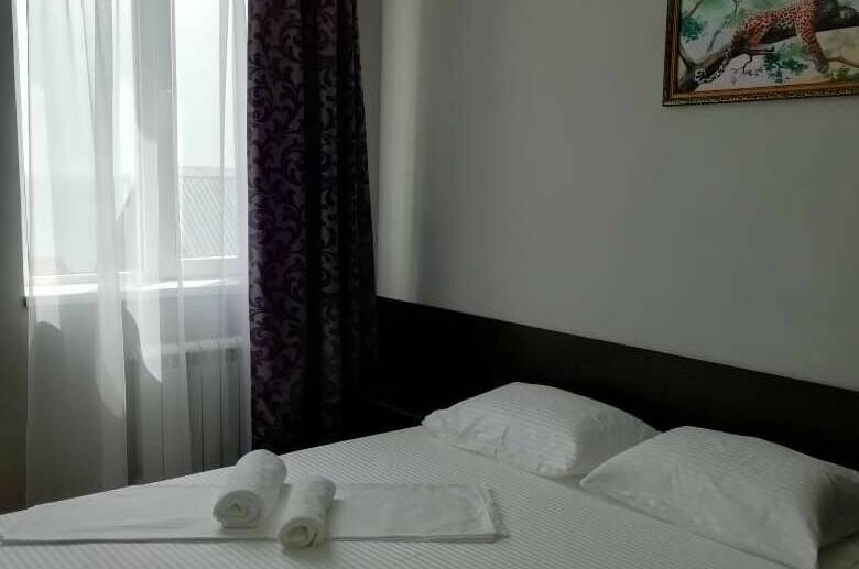 Двухкомнатный 4-х мест. с балконом вид на море