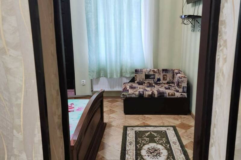 № 4 Номер на 4−6 человек с балконом на 2 этаже