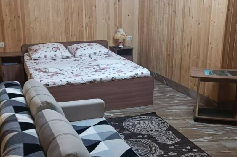 № 16 Четырехместный номер с доп. местом и балконом