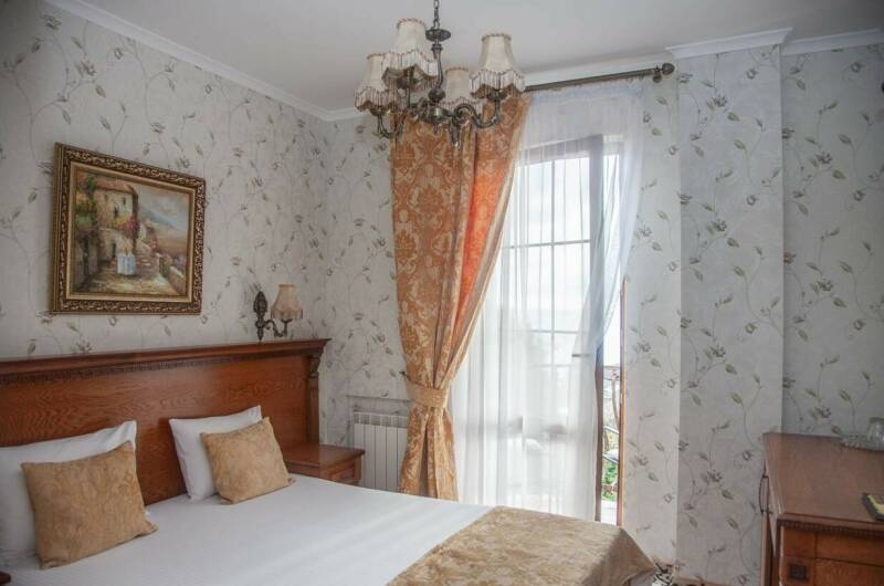 Двухместный номер «Стандарт» с балконом