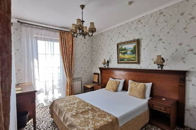 Двухместный номер «Стандарт» с балконом