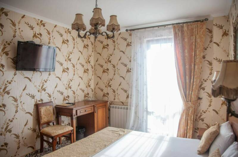 Двухместный номер «Стандарт» с балконом