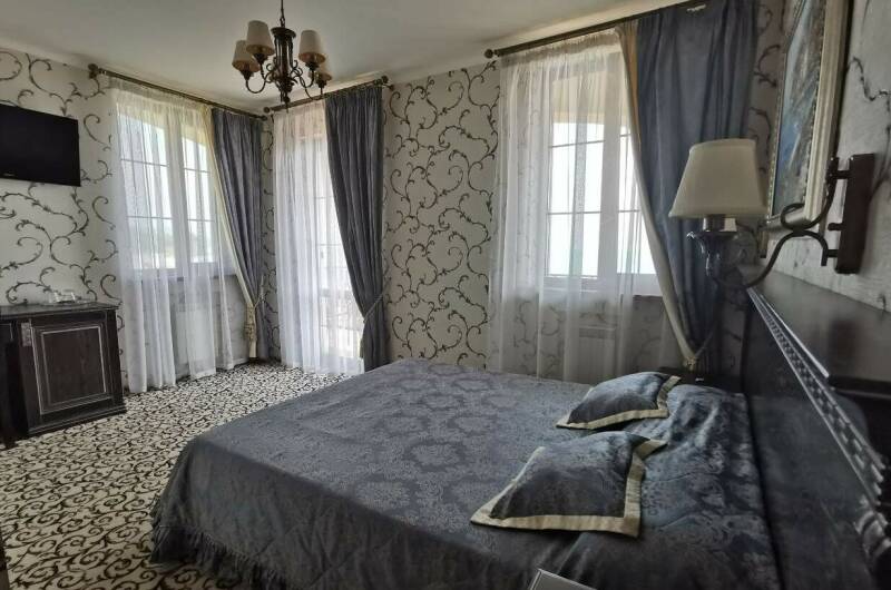 Двухкомнатный номер «Люкс»