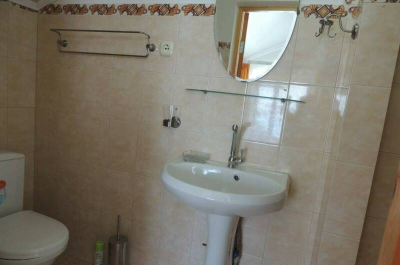 Трехместный номер (удобства в номере)