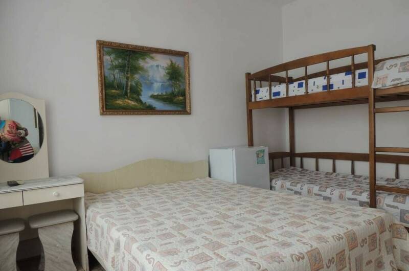 Четырехместный номер (удобства в номере)