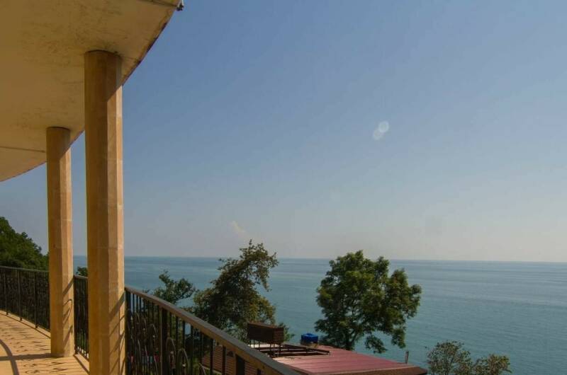 Панорамный номер с большим Балконом