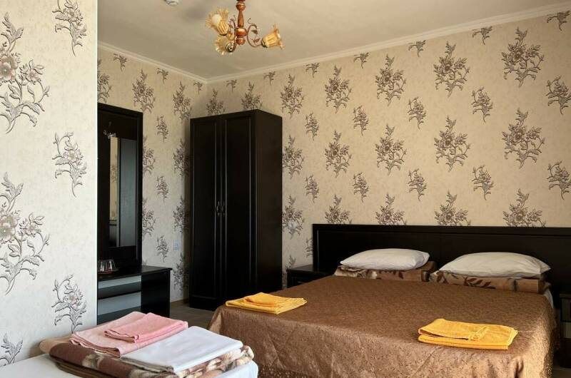 С прямым видом на море