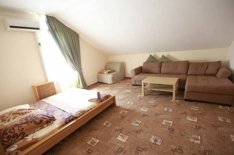 Четырехместный