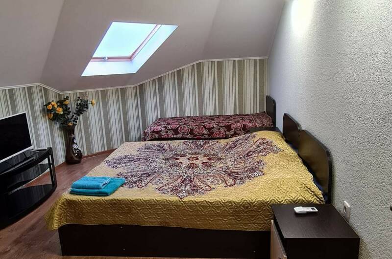 2 комнатный номер «Люкс» 50 Кв. на отдельном этаже