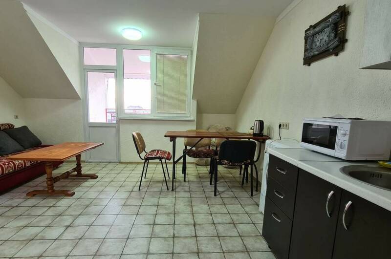 2 комнатный номер «Люкс» 50 Кв. на отдельном этаже