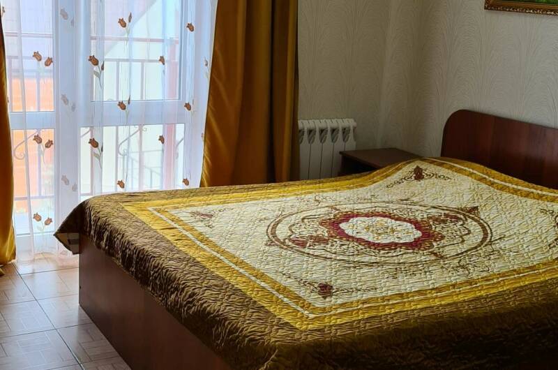 3х местный люкс на третьем этаже с балконом