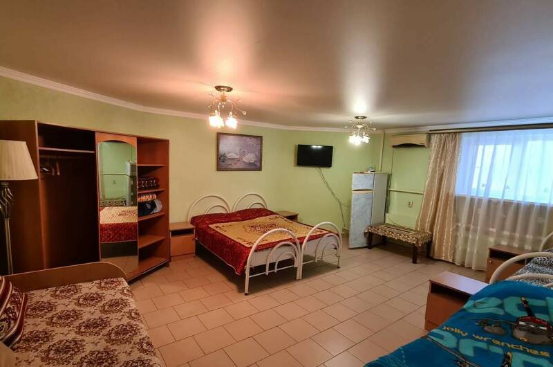 «Стандарт» 4−5 местный на первом этаже