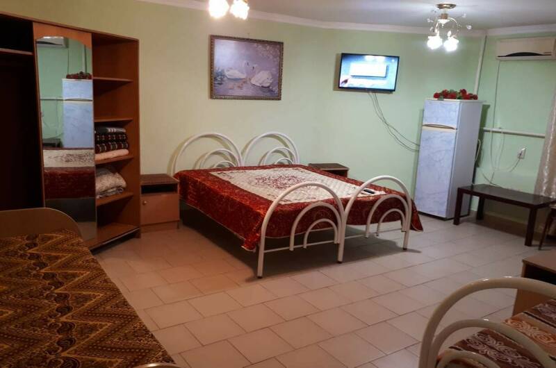 «Стандарт» 4−5 местный на первом этаже