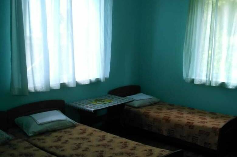 3-х местный с удобствами на этаже