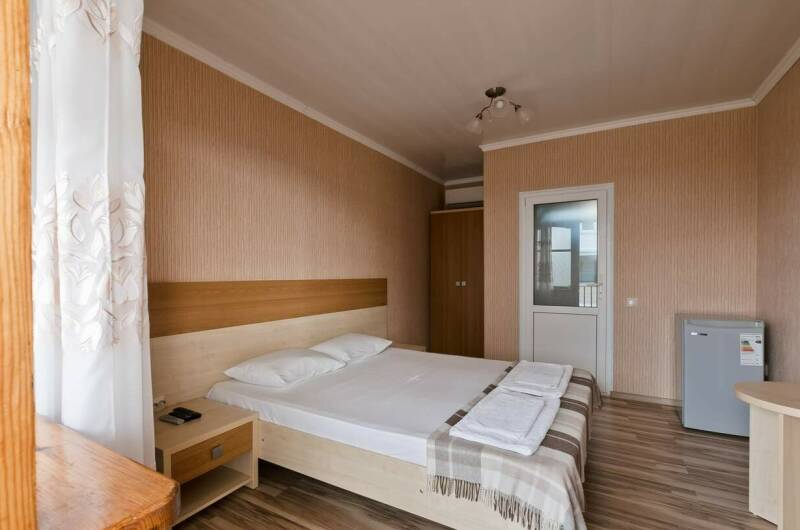 Двухместный номер «Стандарт» с балконом