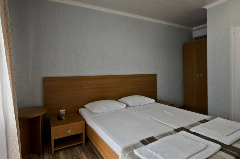 Двухместный номер «Стандарт» с балконом