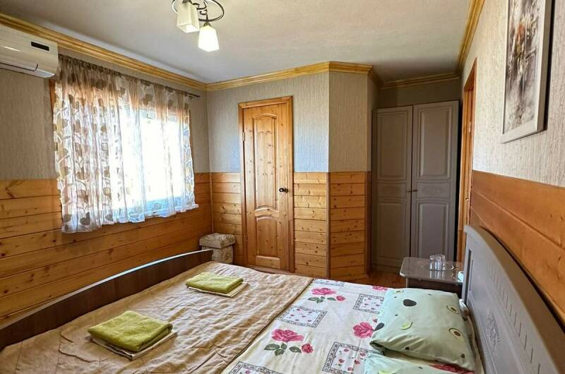 Двухмесьный на мансарде