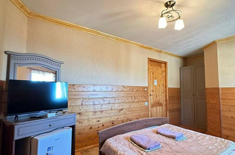 Трёхместный на мансарде