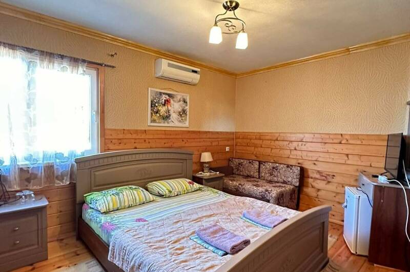 Трёхместный на мансарде