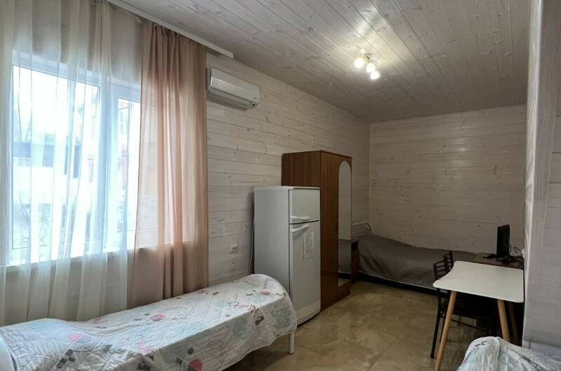 4 местная комната