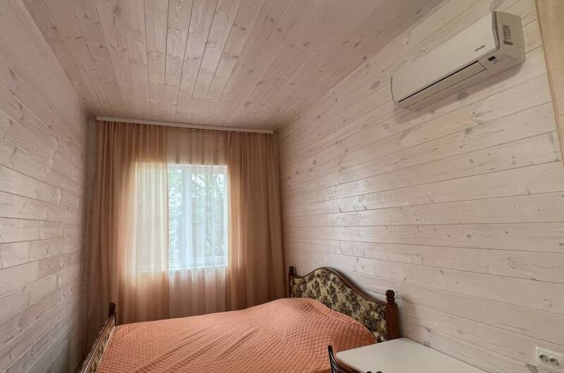 4 местная комната