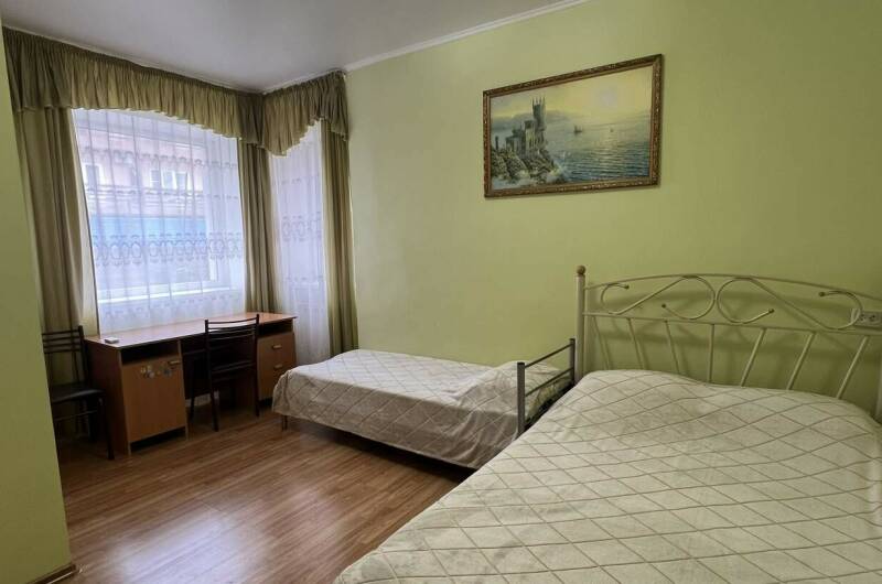 3х местная комната на 1 этаже