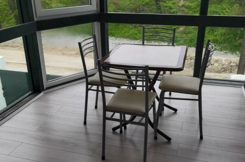 4-х местная комната с балконом