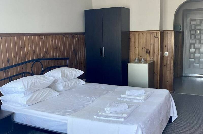 Трехместный номер с балконом и сейфом