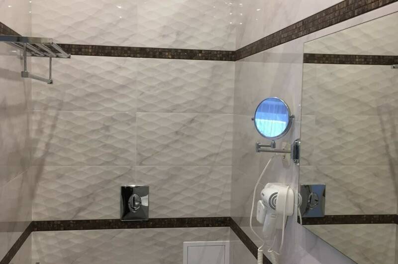 Улучшенный двухместный номер