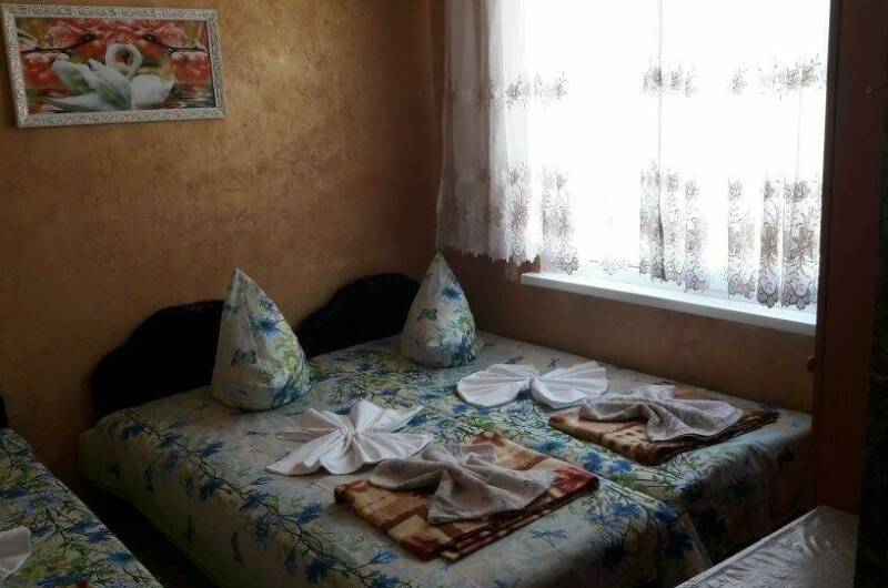 Комната с удобствами 3-х (2 этаж) с балконом